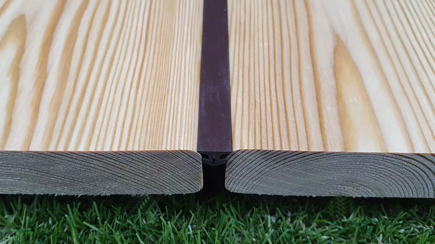 Terrassenfugenband schokobraun, Rolle a 25m, für Fugenbreiten 7-10mm