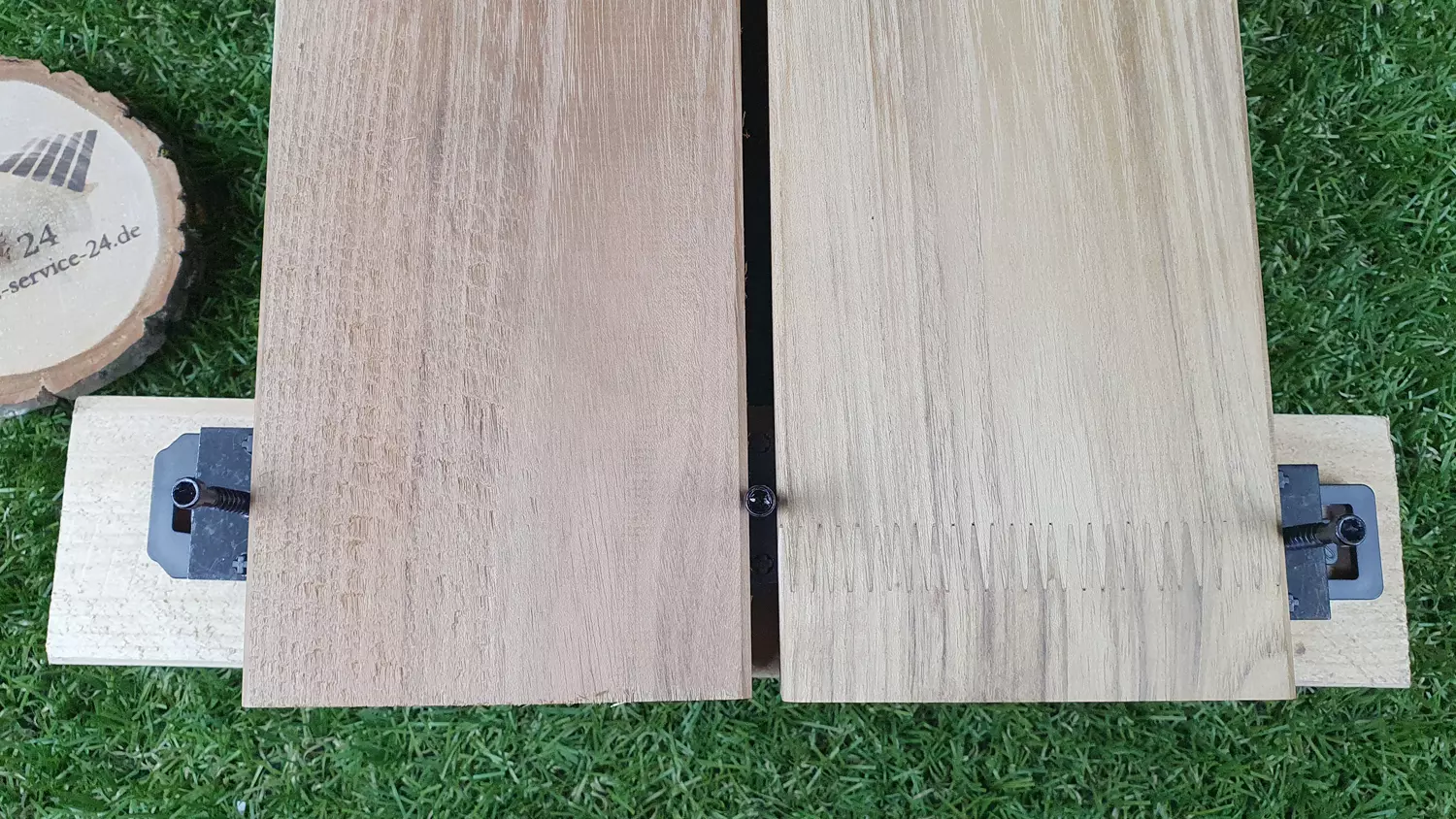 Terrassendiele Robinie, 23x100mm, Länge 3,00m, glatt, verleimt/gezinkt/gefast, längsseitig Clipnut