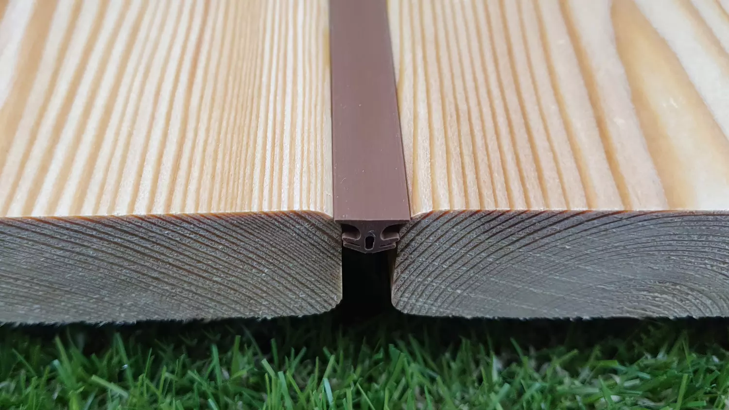 Terrassenfugenband braun, Rolle a 25m, für Fugenbreiten 7-10mm